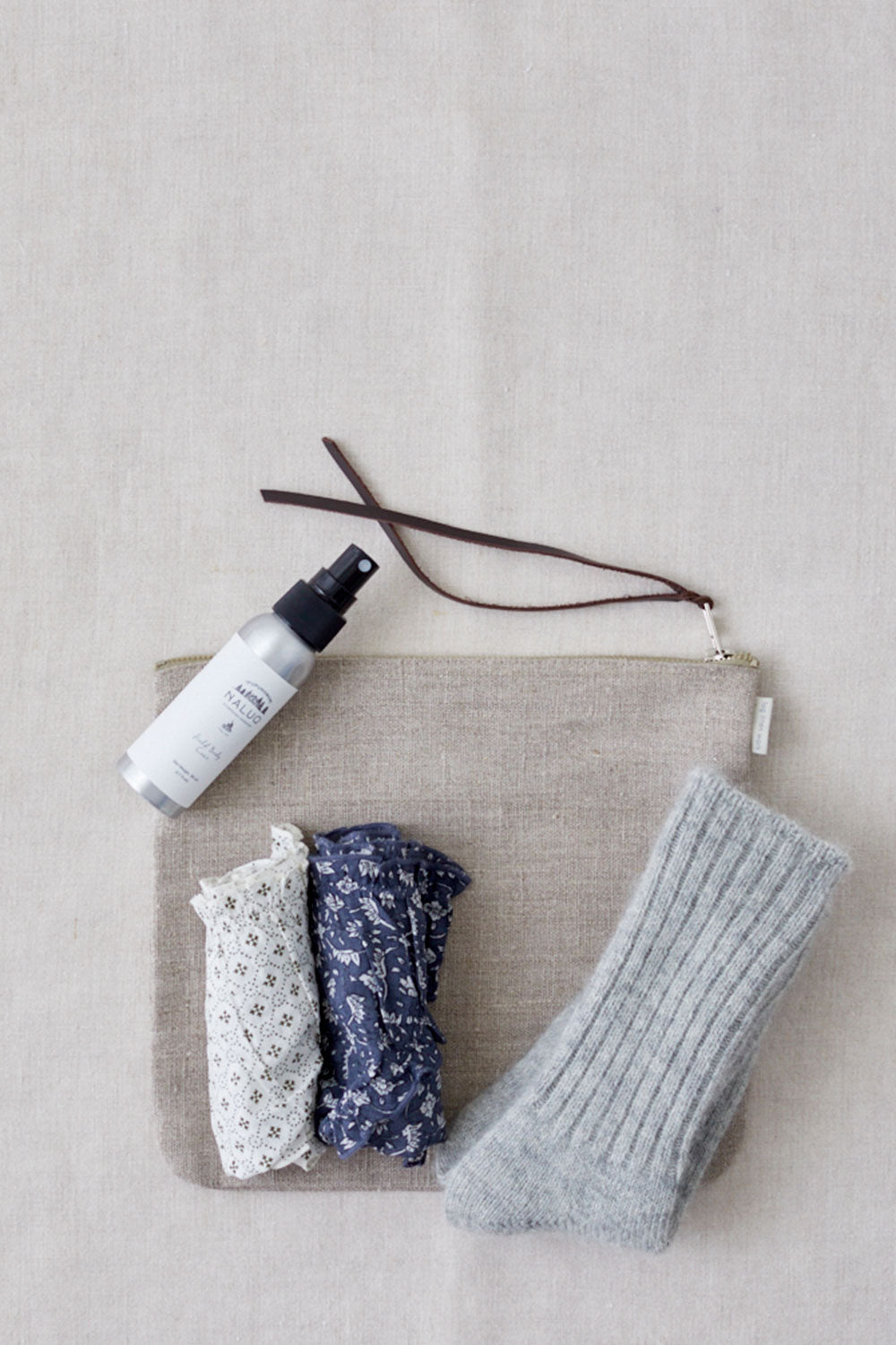 fog linen work - Canna Pouch Natural